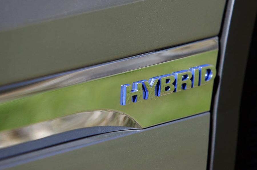  Volkswagen Touareg Hybrid 2011 года  (фото 34 из 49)